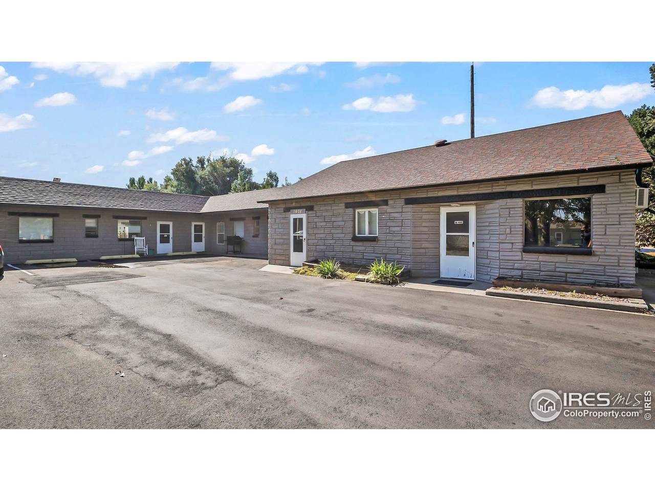 1408 Edison St - Photo 1