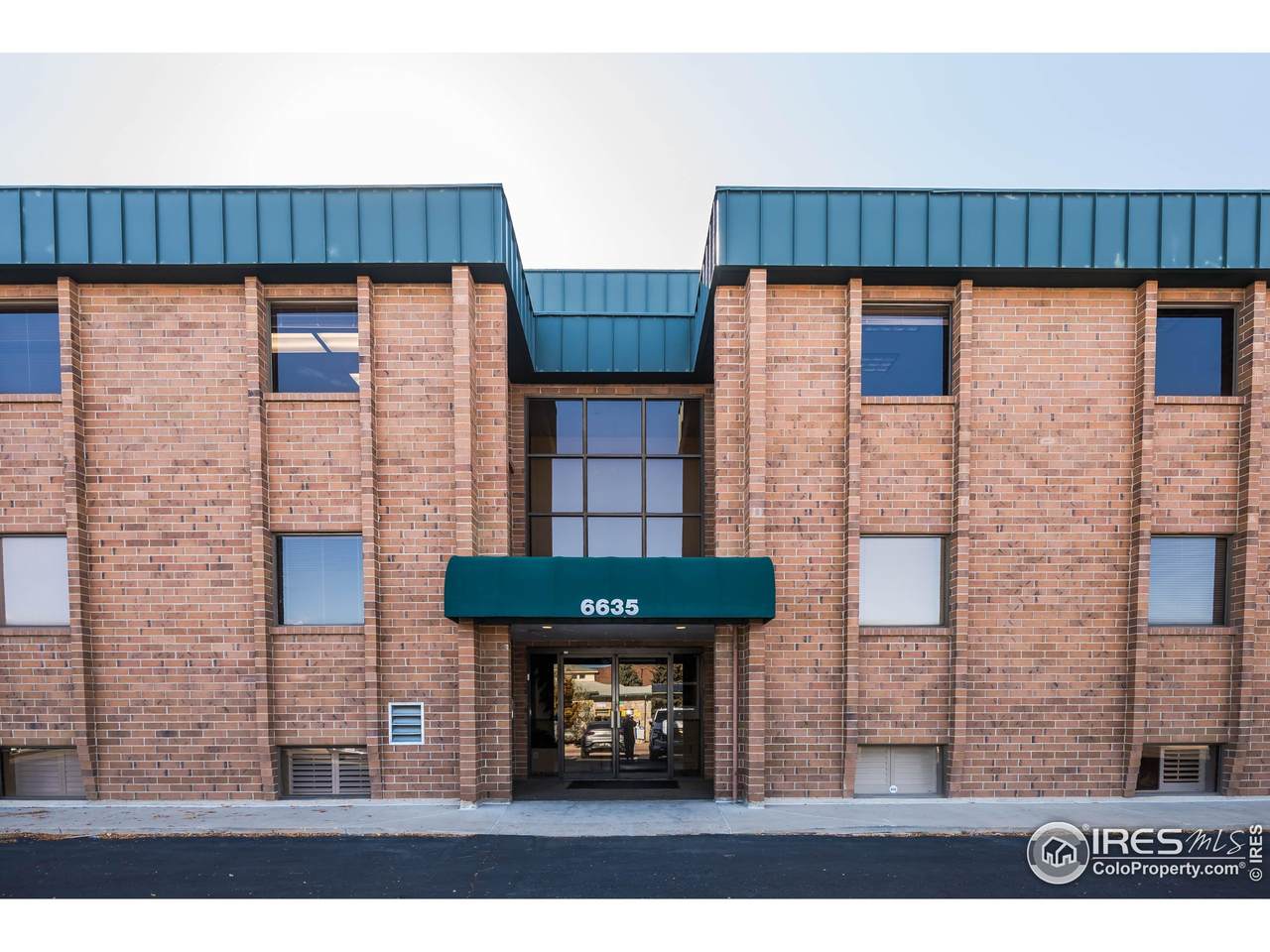 6635 Dayton St - Photo 1