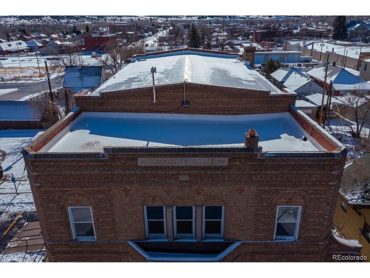 129 Kansas Ave - Photo 1