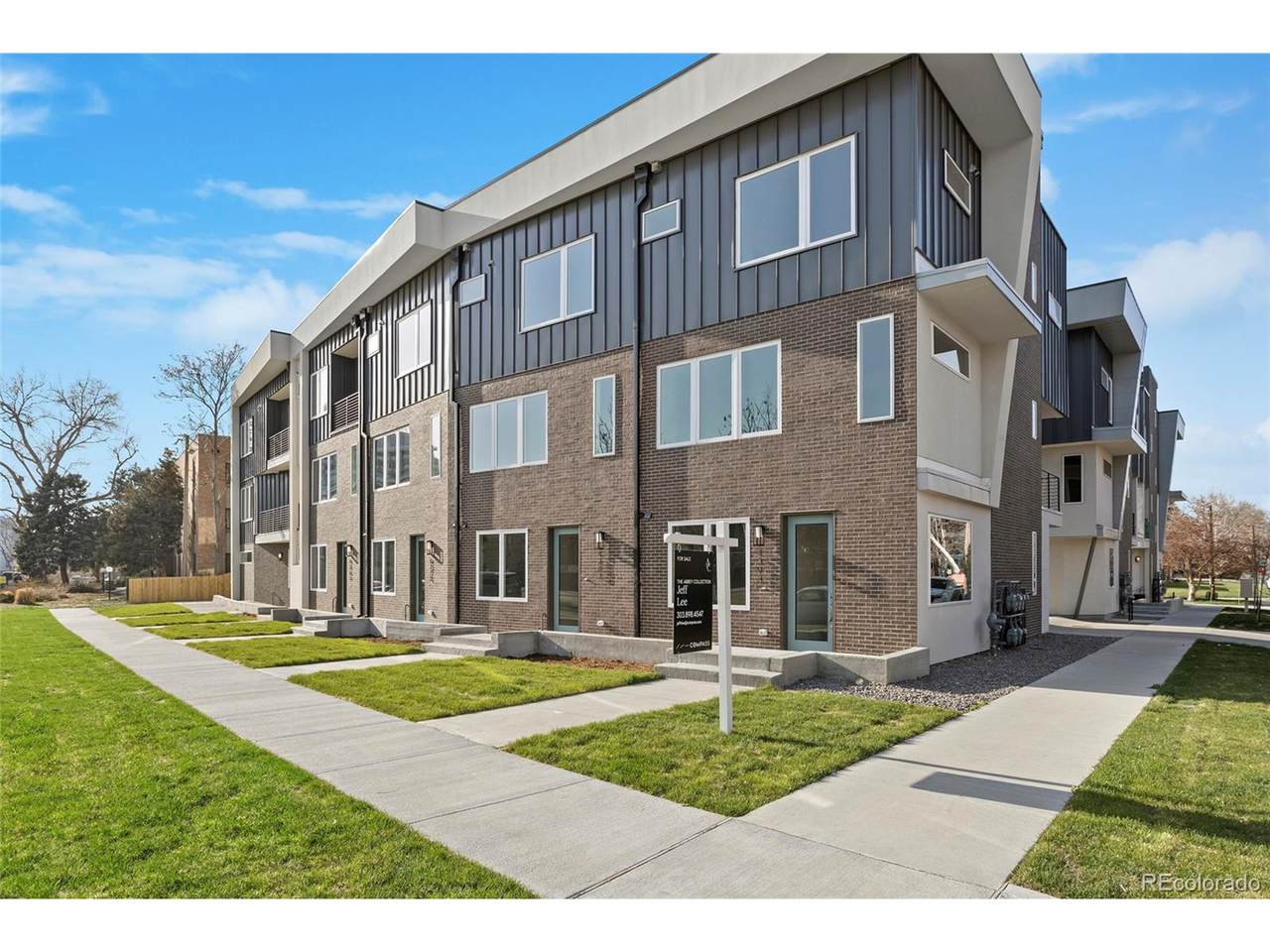 4393 Hale Pkwy - Photo 1