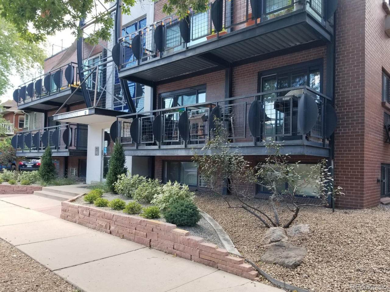1045 Clarkson St - Photo 1
