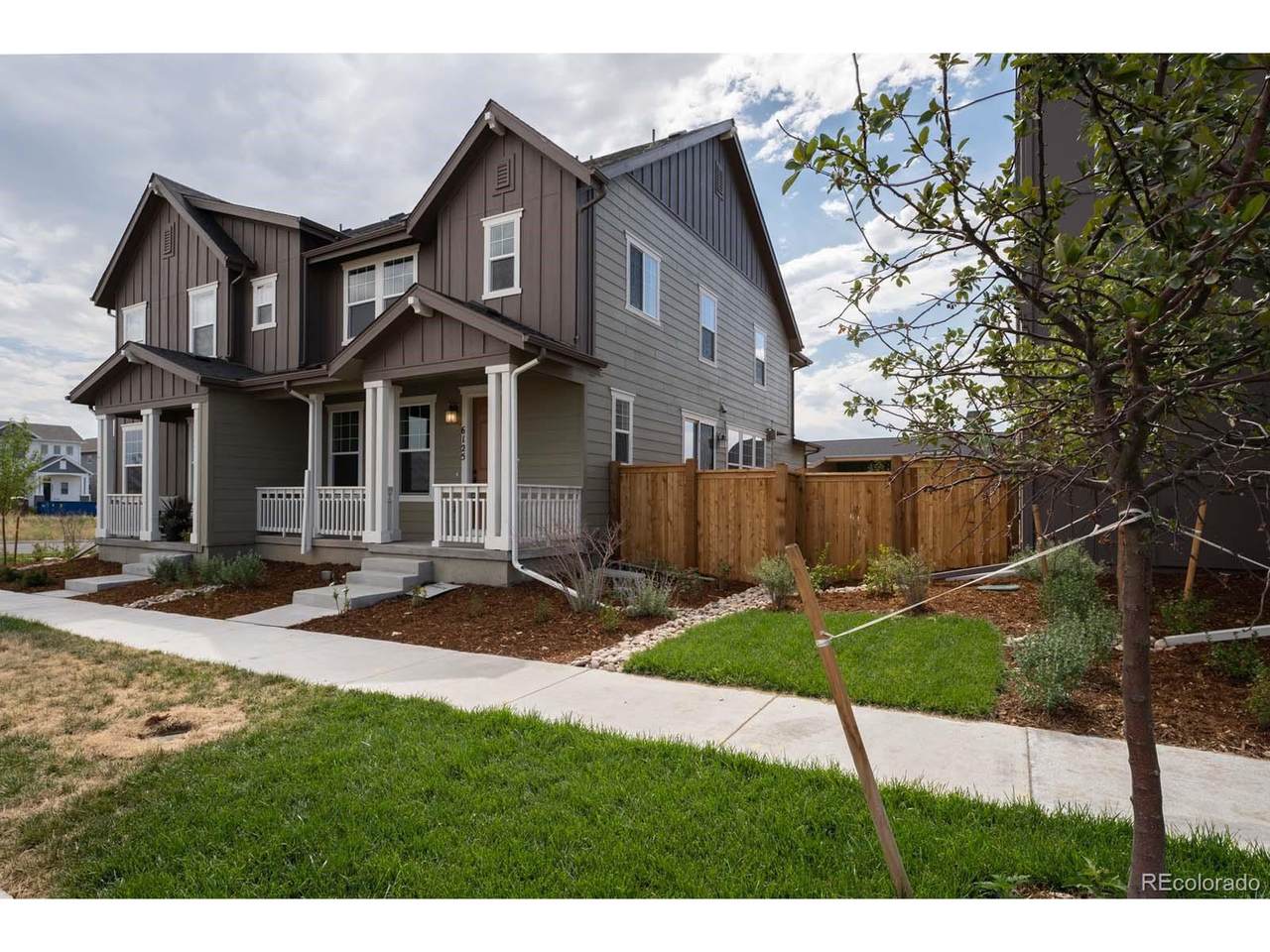 6125 Hanover St - Photo 1