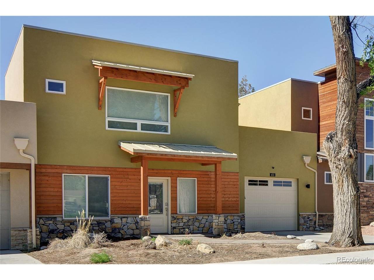 403 Wood Ave - Photo 1