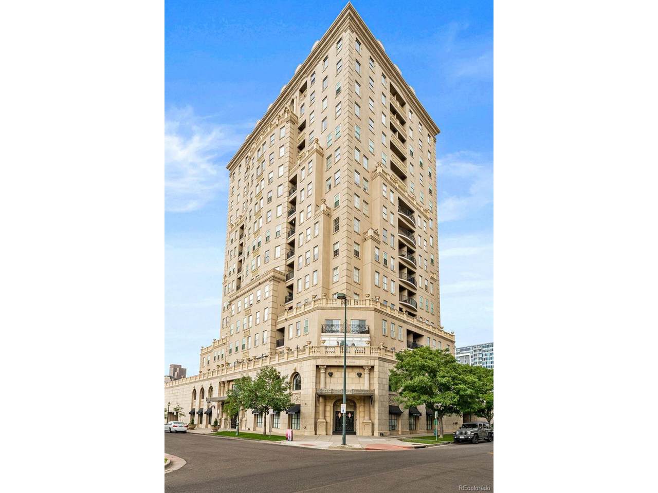 475 12th Ave - Photo 1