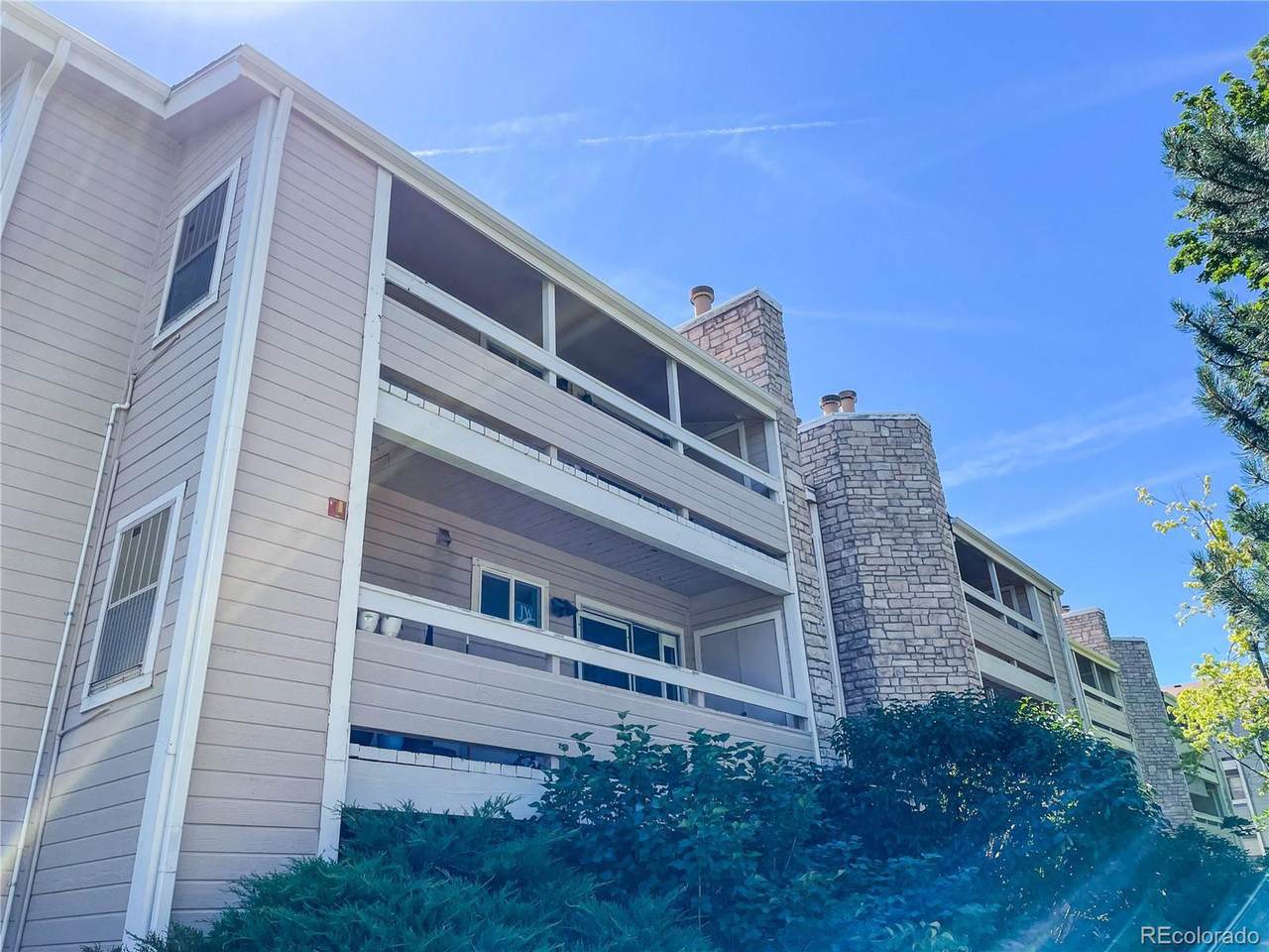 1075 Elkhart Way - Photo 1
