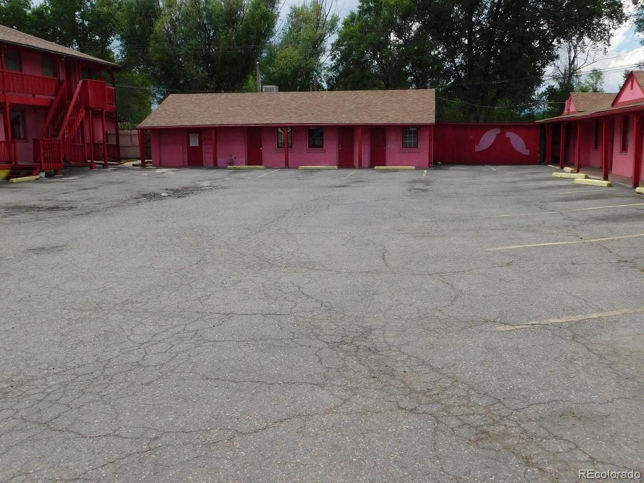 6231 Federal Blvd - Photo 1