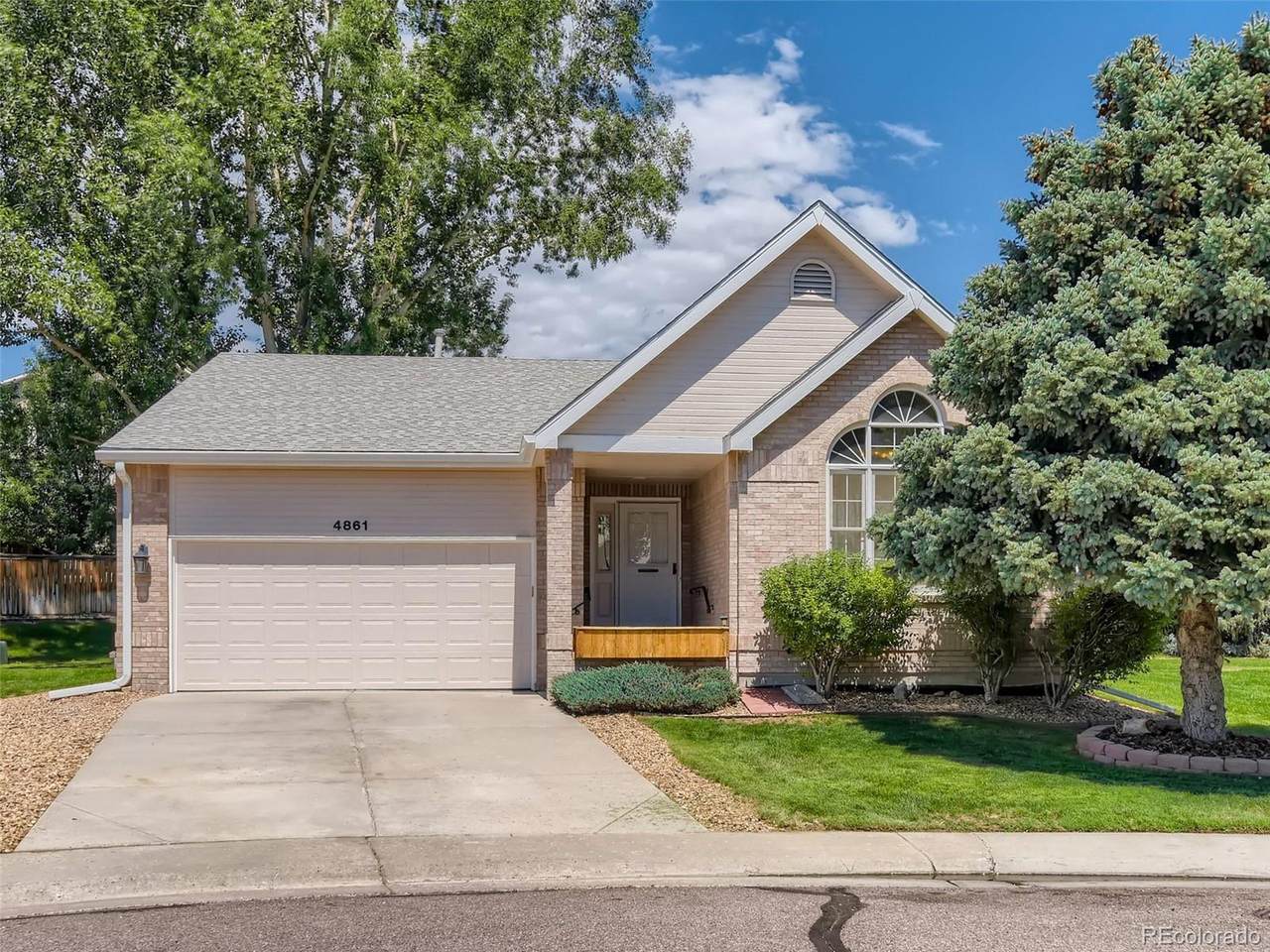 4861 Greenwich Dr - Photo 1