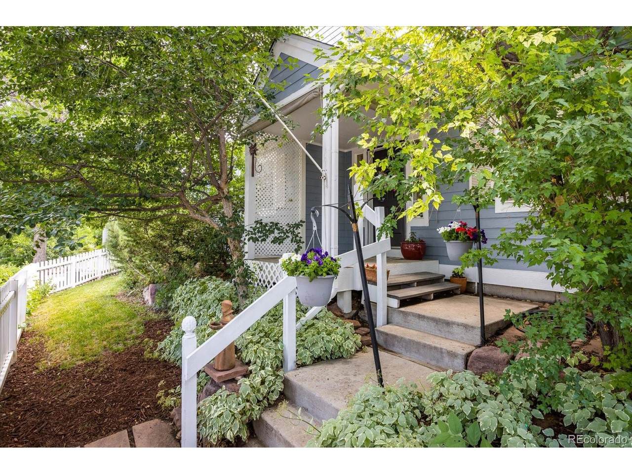 382 Fern Lake Ct - Photo 1
