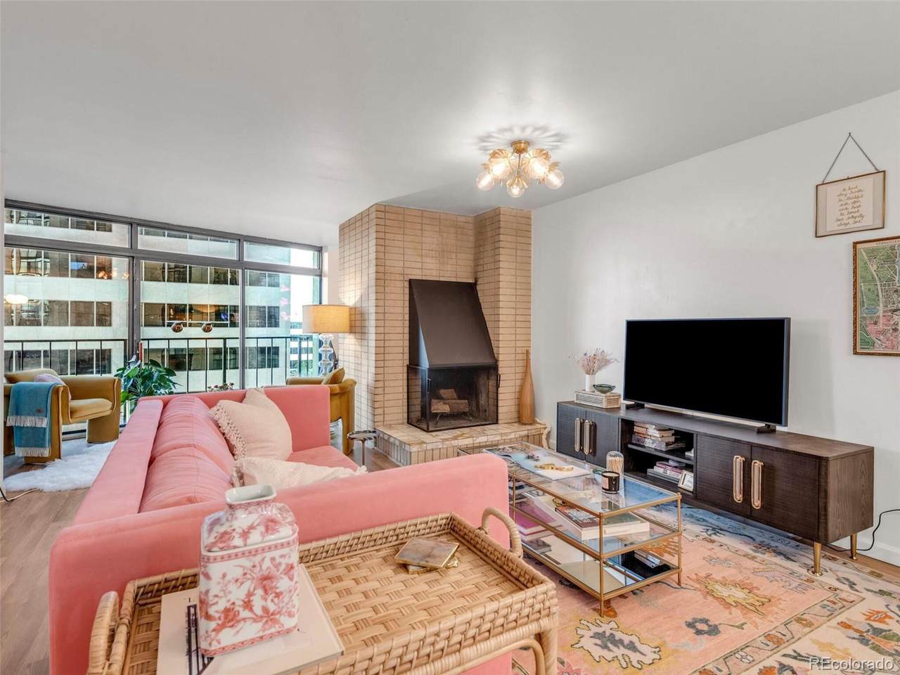 1777 Larimer St - Photo 1