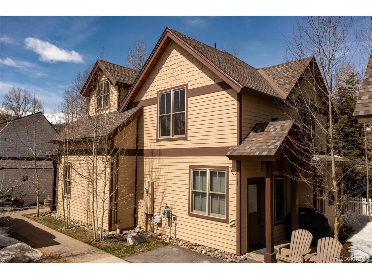 302 Main Street - Photo 1