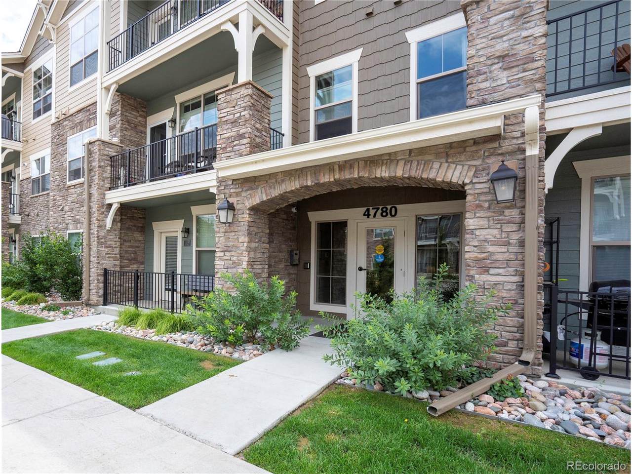 4780 Hahns Peak Dr - Photo 1