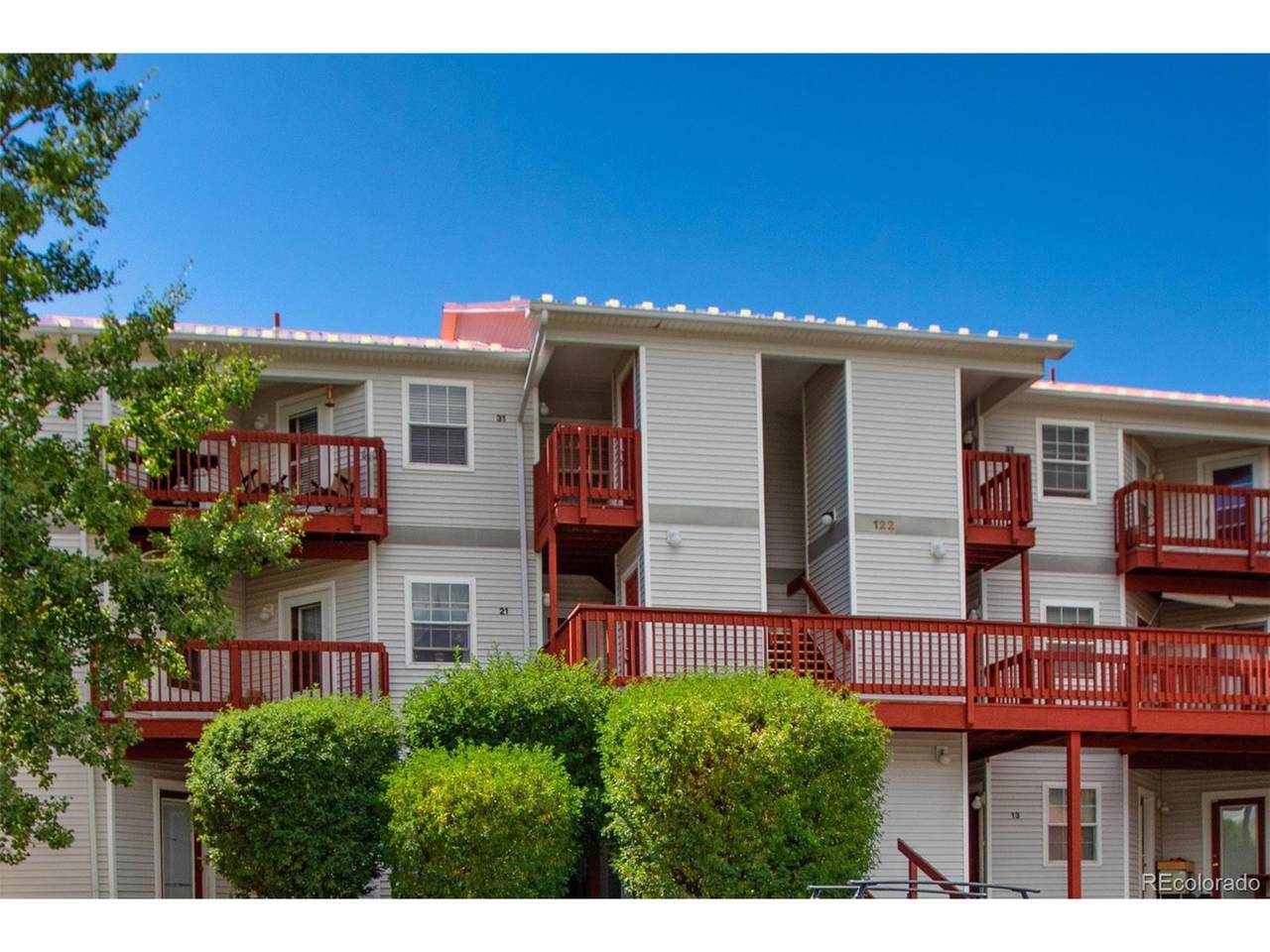 122 Whalen Ave - Photo 1