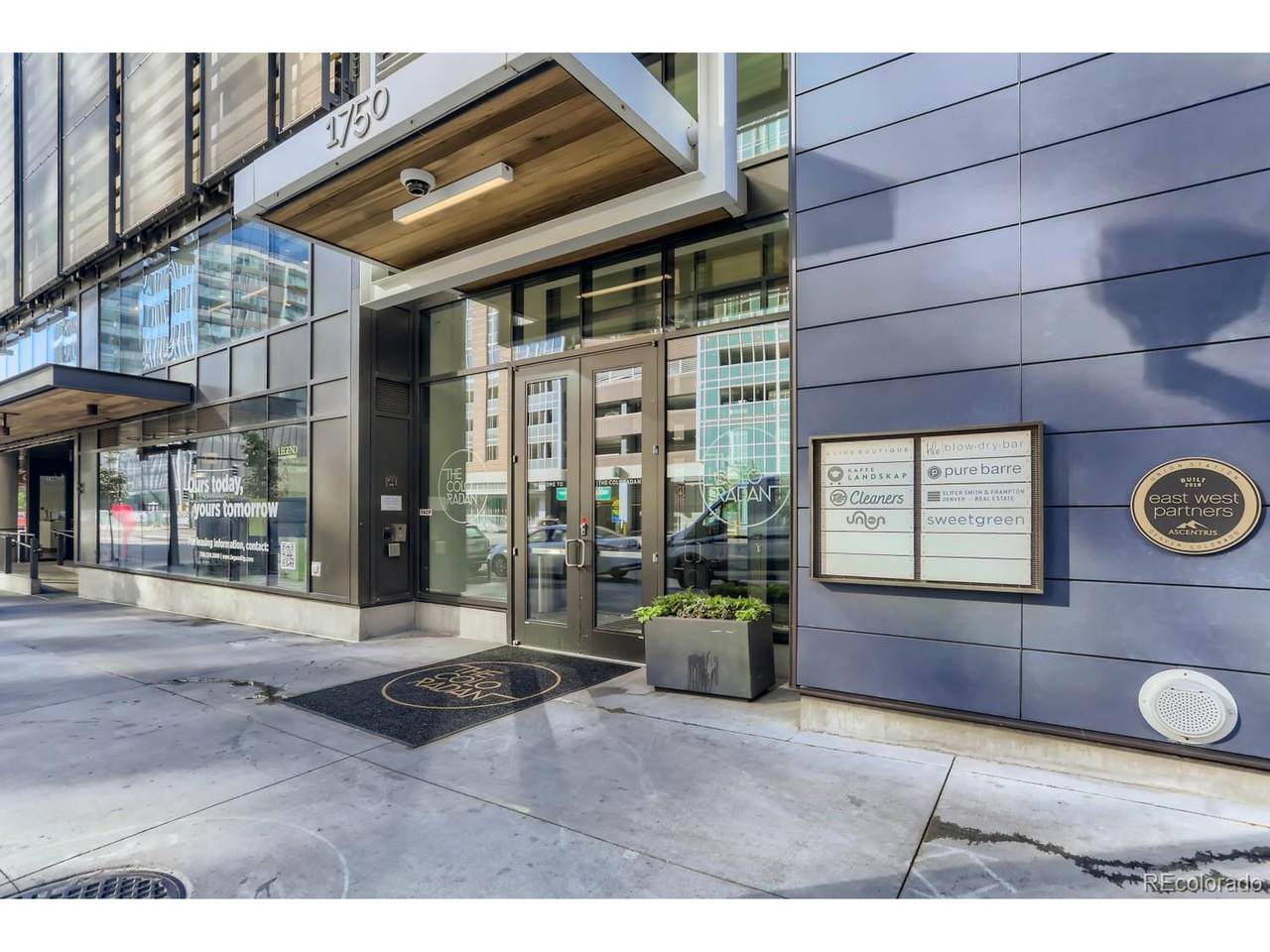 1750 Wewatta St - Photo 1