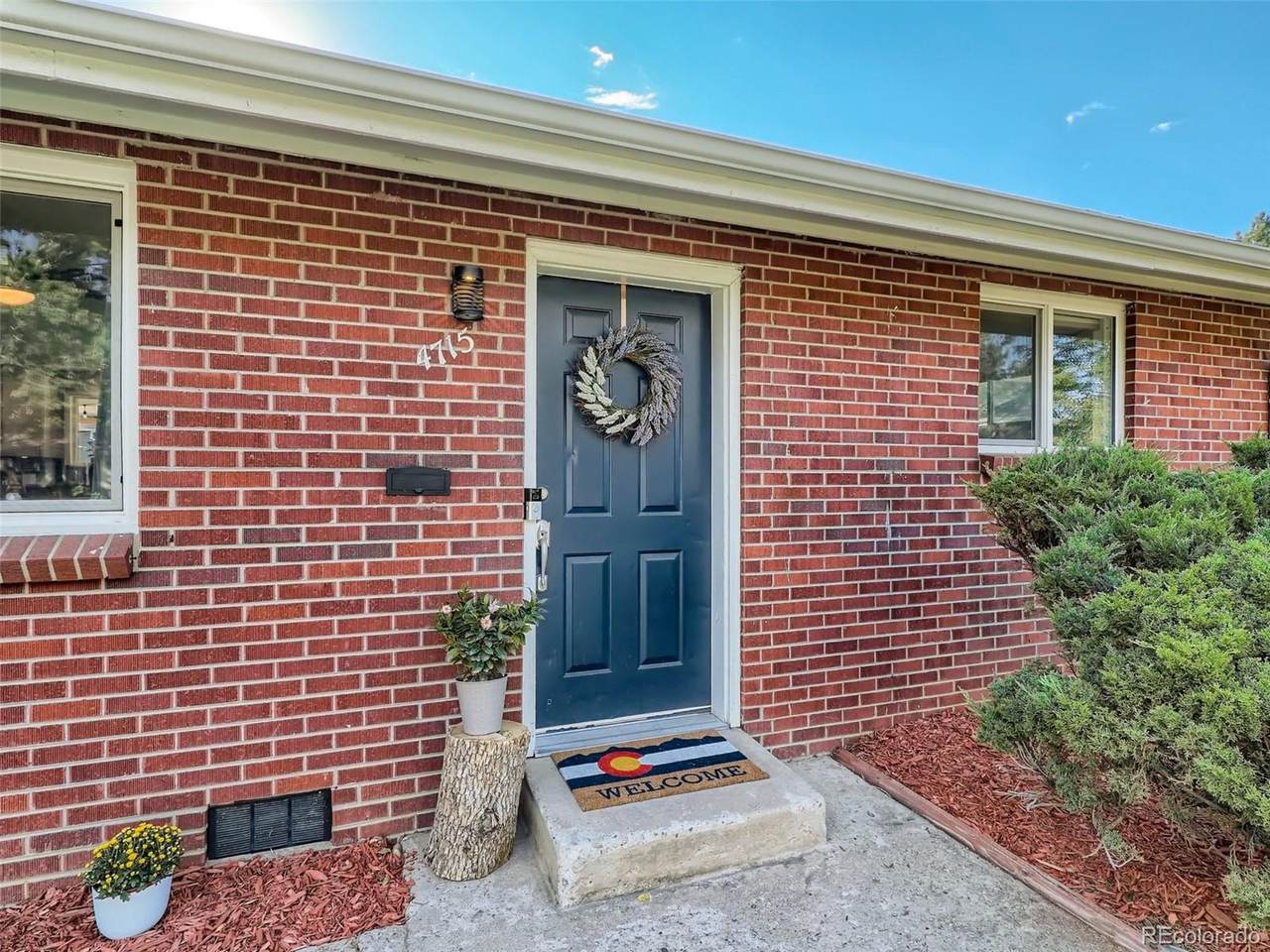 4715 Garland St - Photo 1