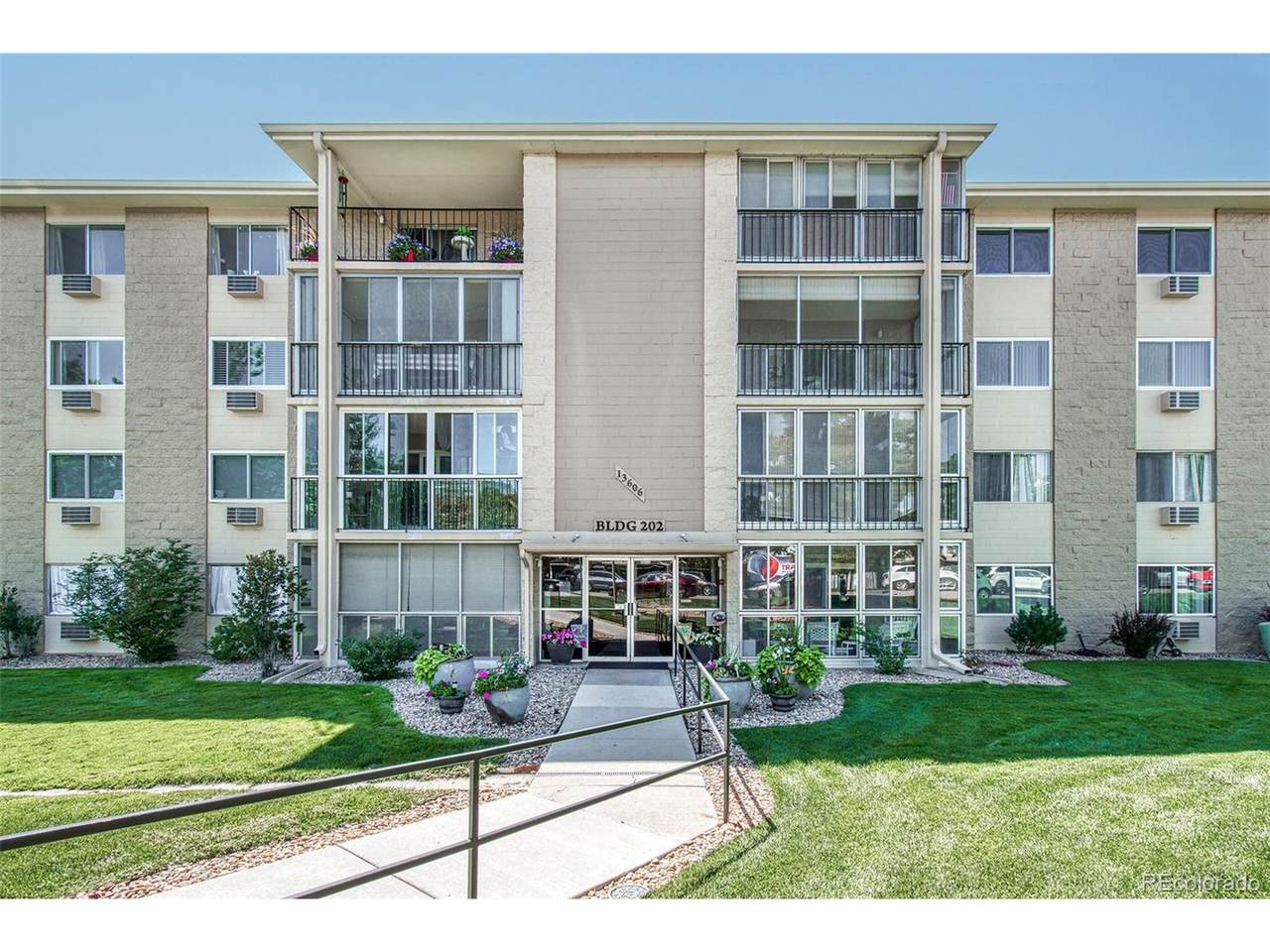 13606 Bates Ave - Photo 1