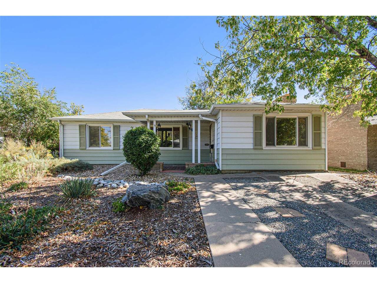 1052 Geneva St - Photo 1