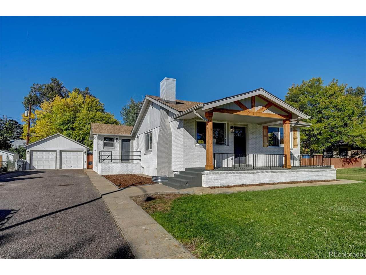 1849 Cody St - Photo 1