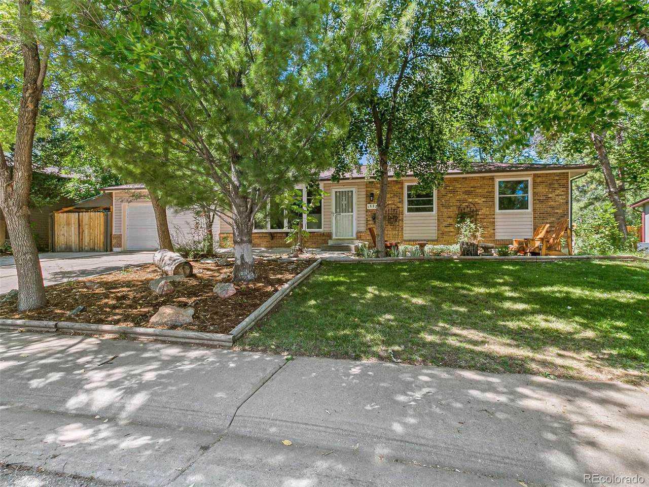1057 Adams Ave - Photo 1