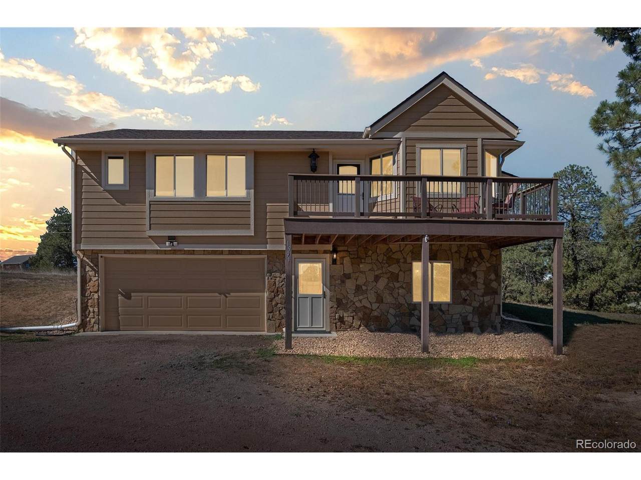 1991 Woodpecker Ln - Photo 1