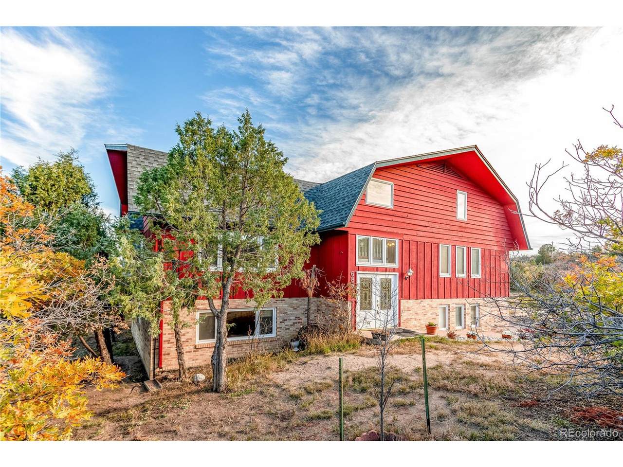 688 Coronado Dr - Photo 1