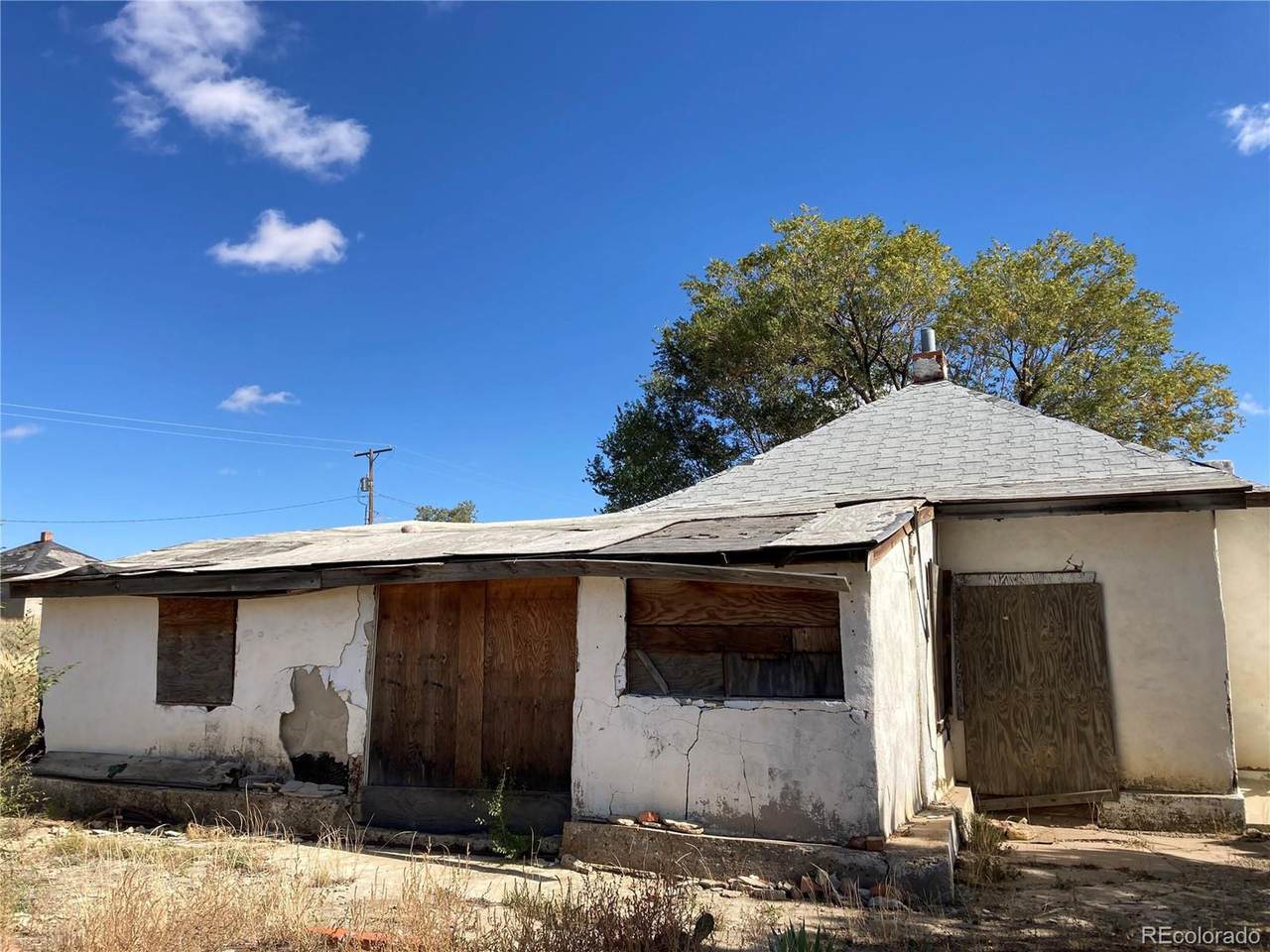 207 Pinon St - Photo 1
