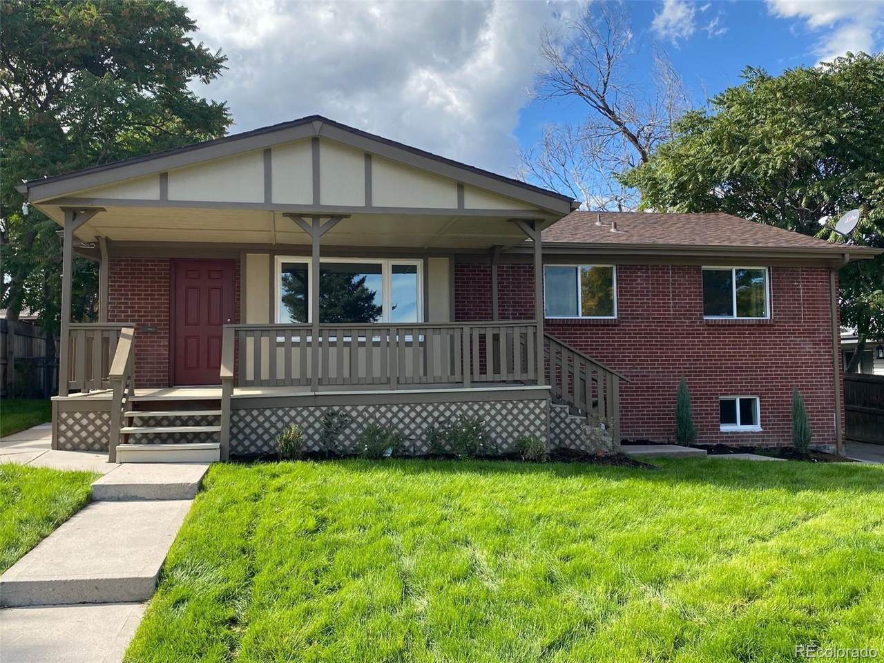 8681 Hopkins Dr - Photo 1