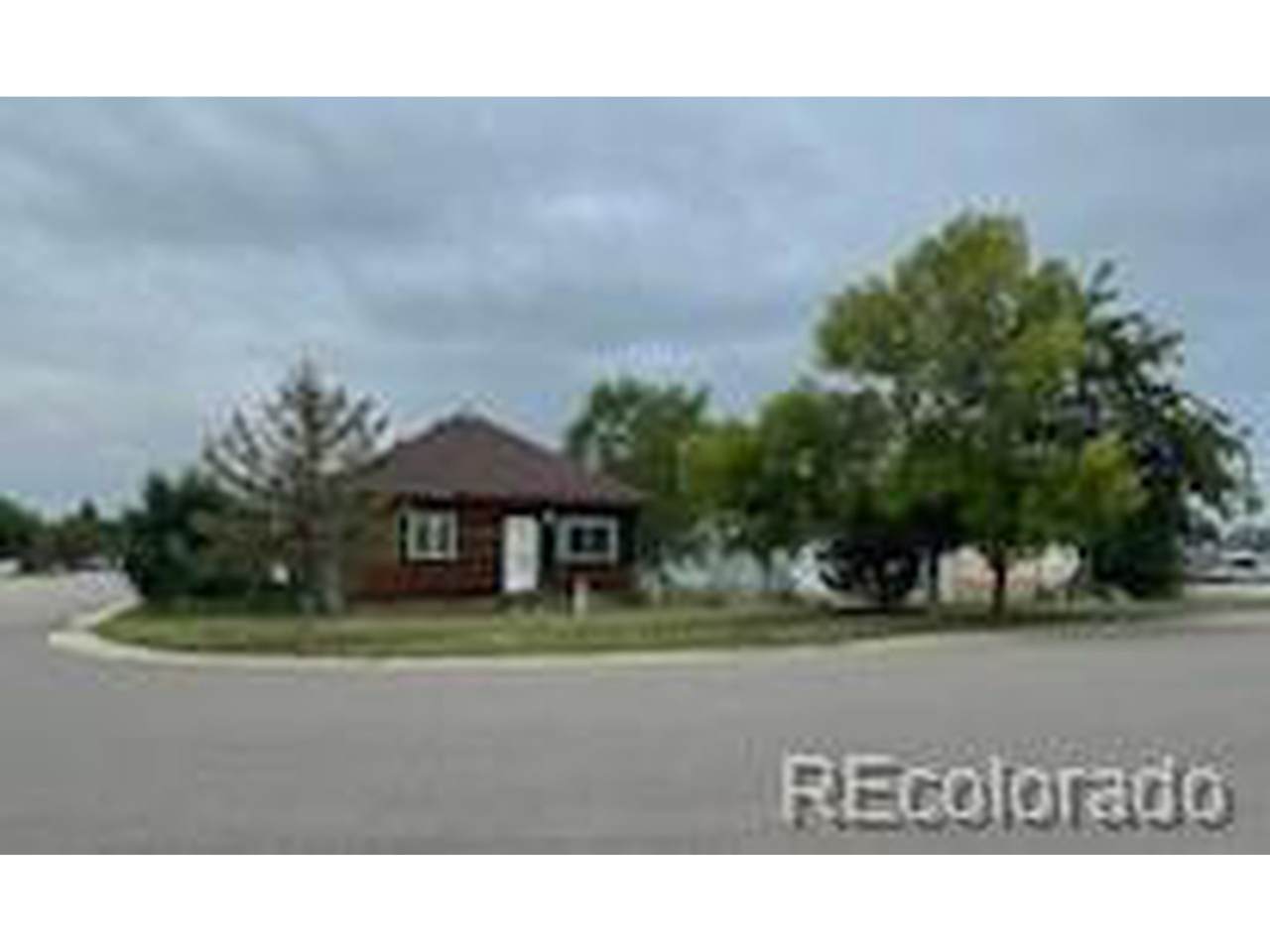 12598 First St - Photo 1