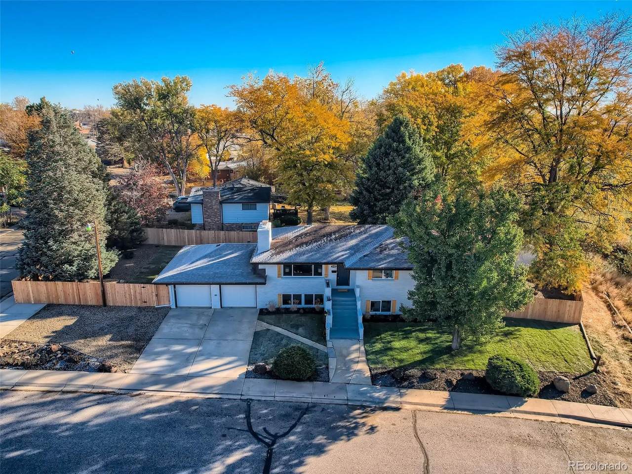 1600 Circle Dr - Photo 1