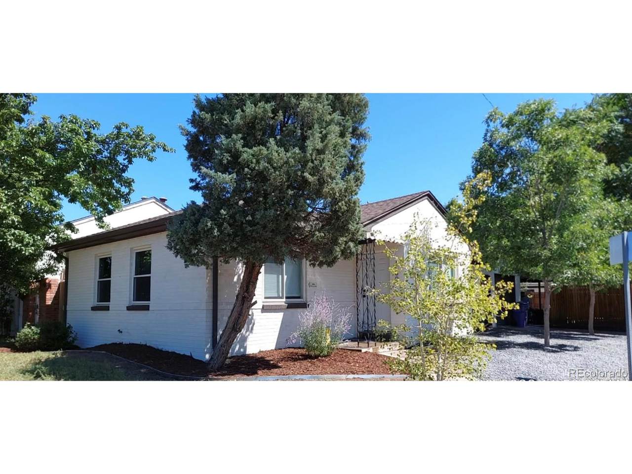 1600 Quebec St - Photo 1