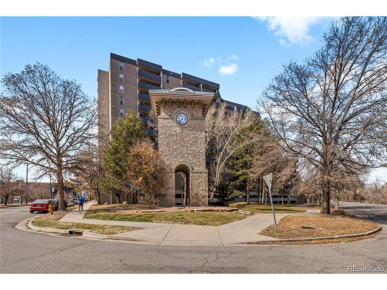 601 11th Ave - Photo 1