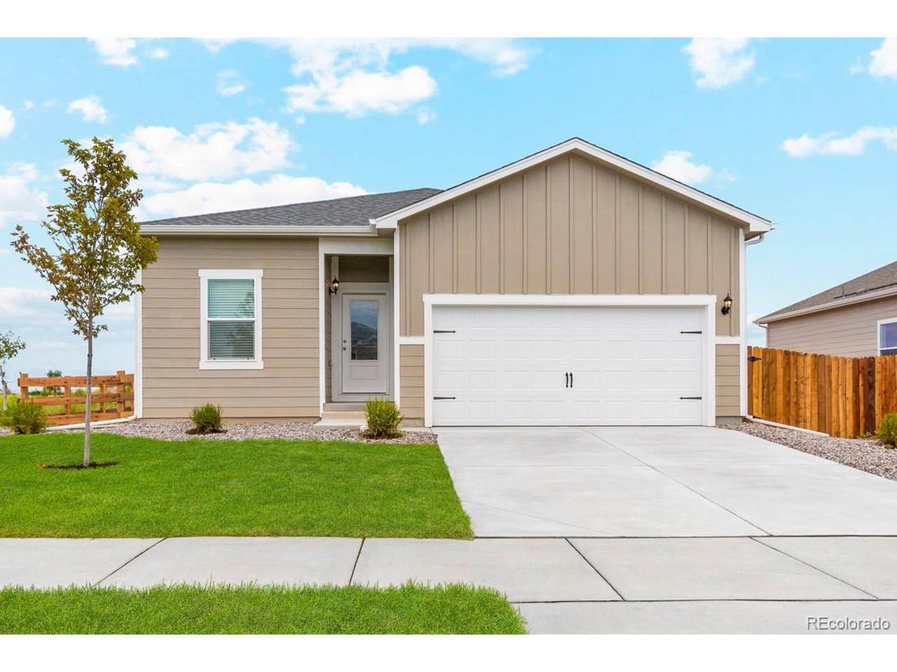 2310 Christina St - Photo 1