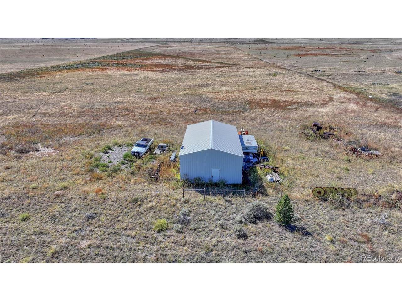 10450 Peyton Hwy - Photo 1