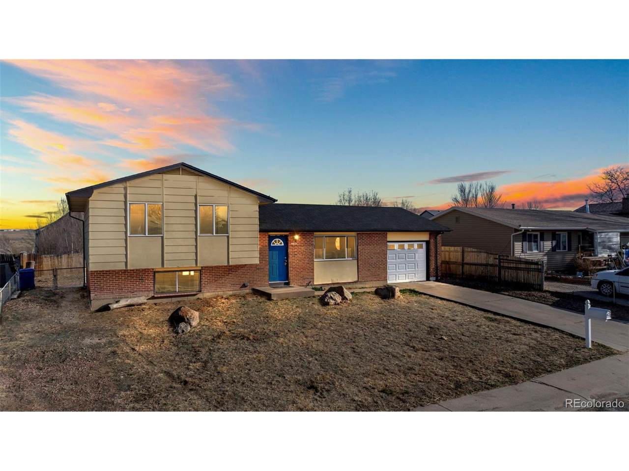6651 Fielding Cir - Photo 1