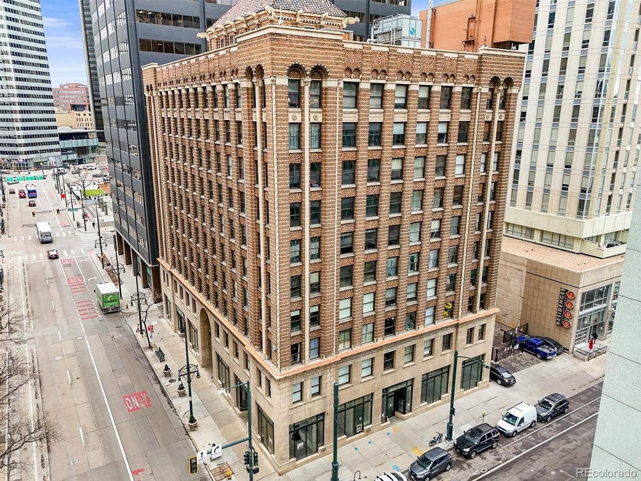 444 17th St - Photo 1