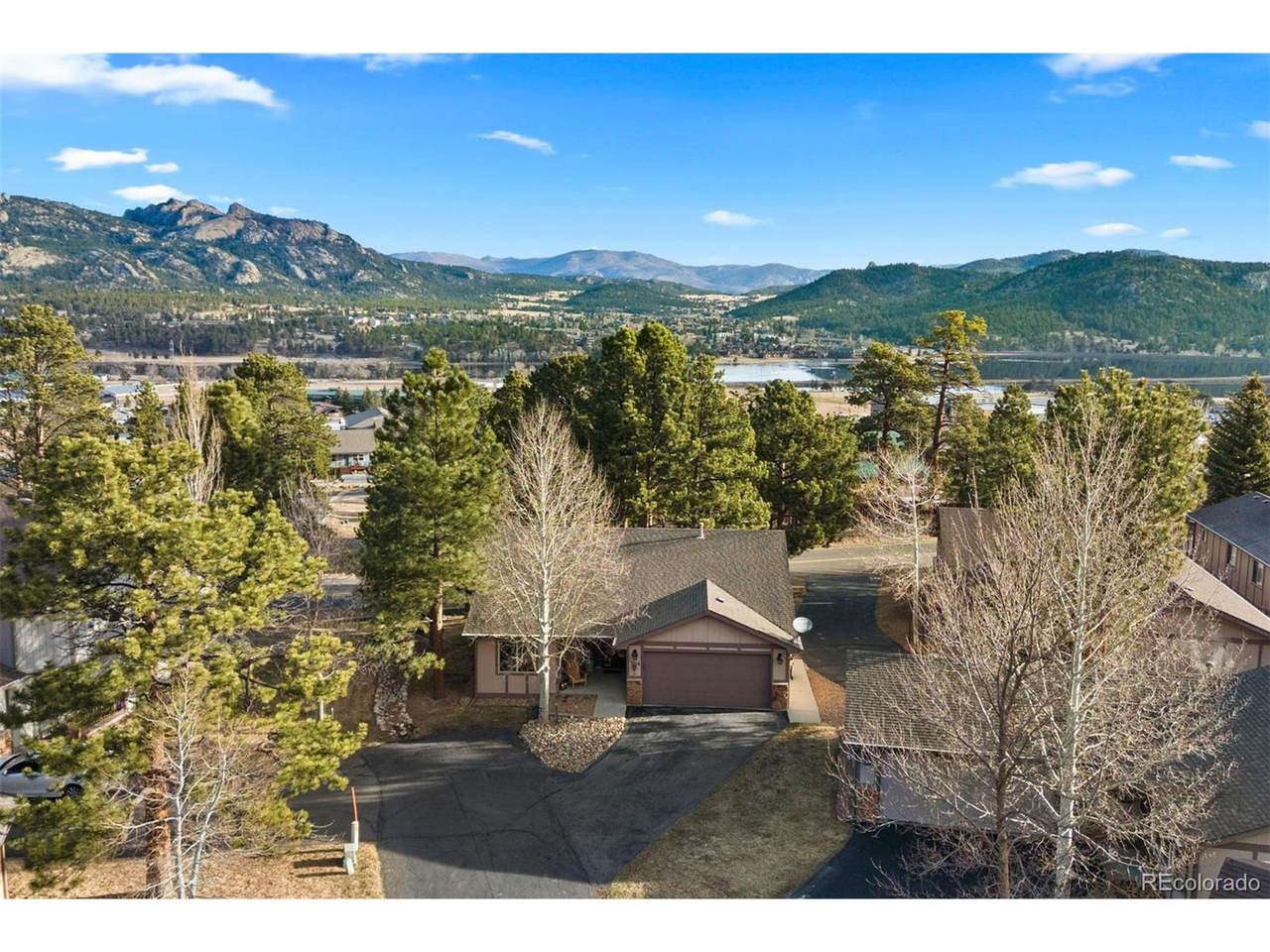 704 Birdie Ln - Photo 1