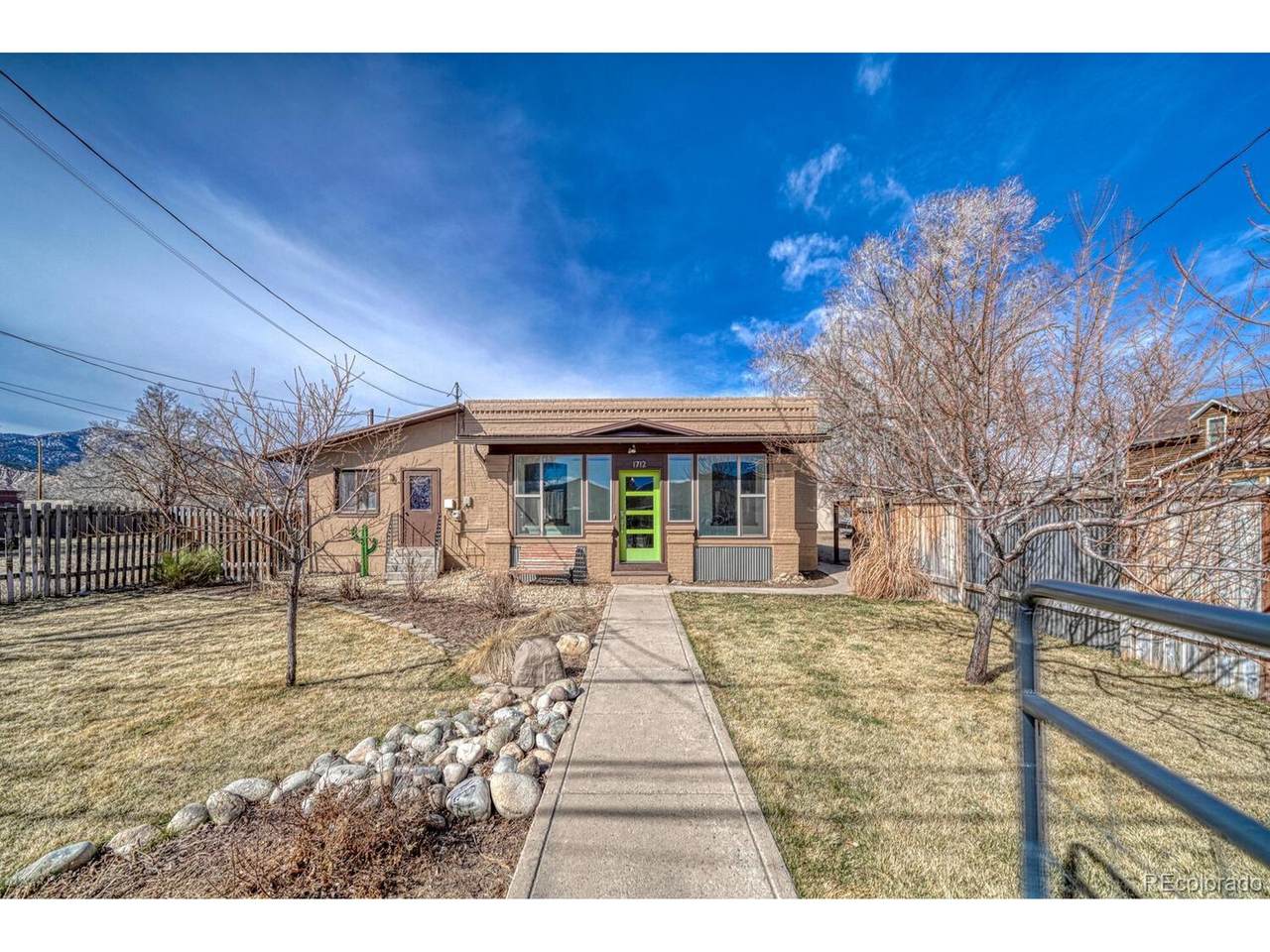 1712 Holman Ave - Photo 1