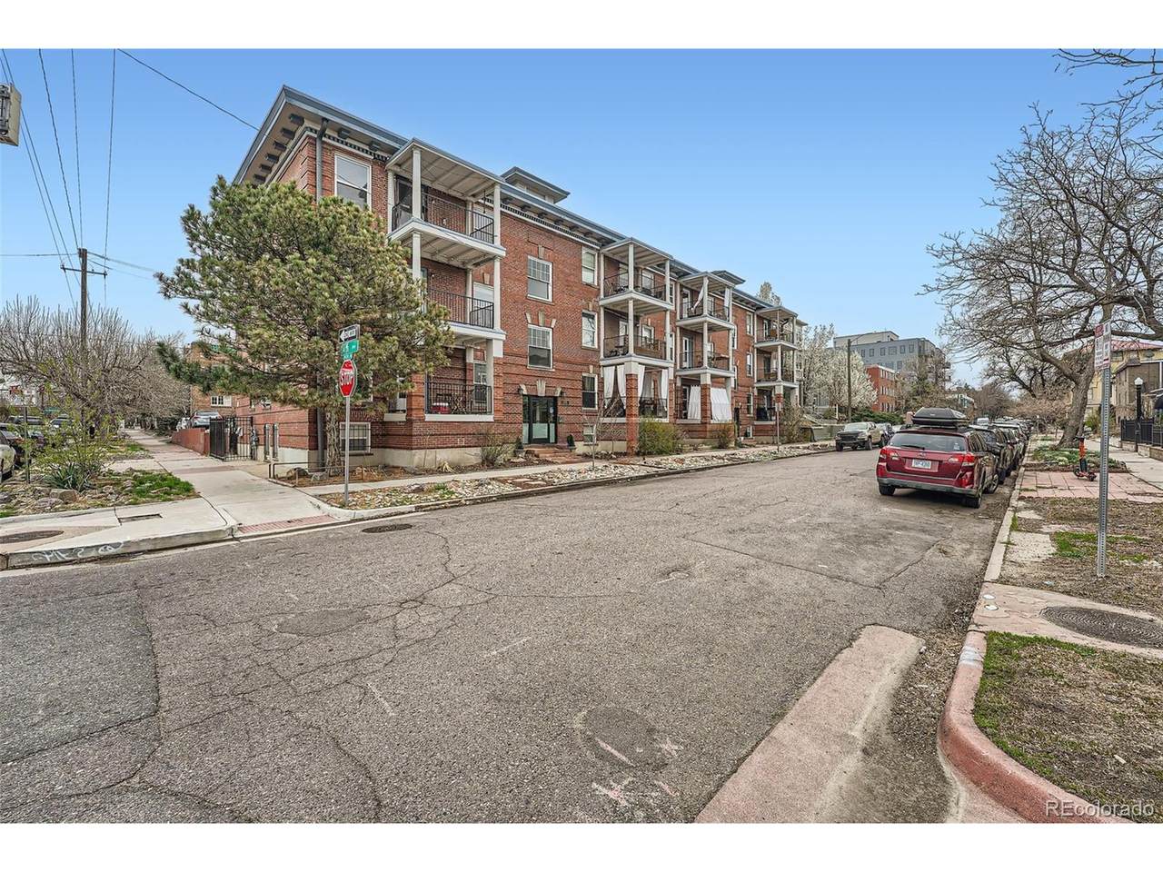 1374 Ogden St - Photo 1