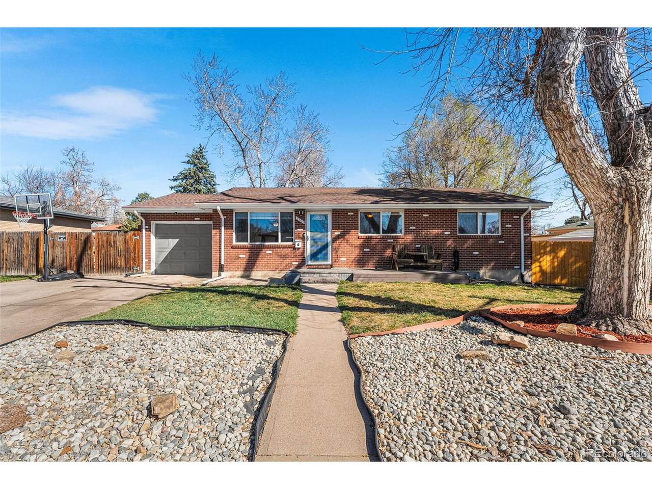 3395 Union Ave - Photo 1