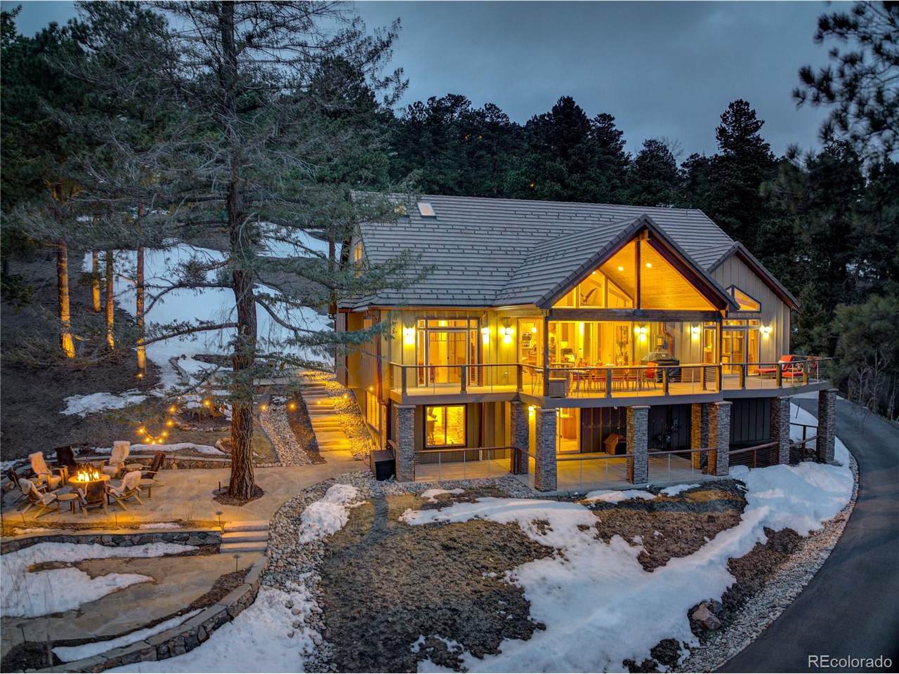 1051 Sleepy Hollow Rd - Photo 1