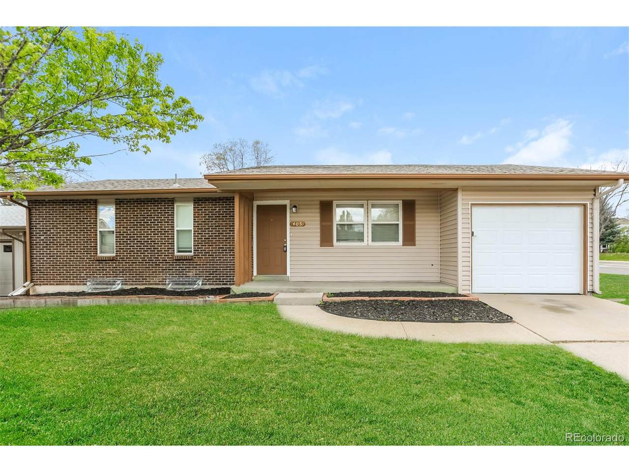 405 Cypress St - Photo 1