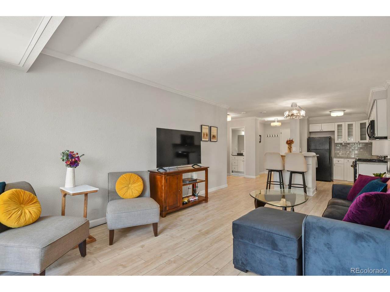 800 Washington St - Photo 1