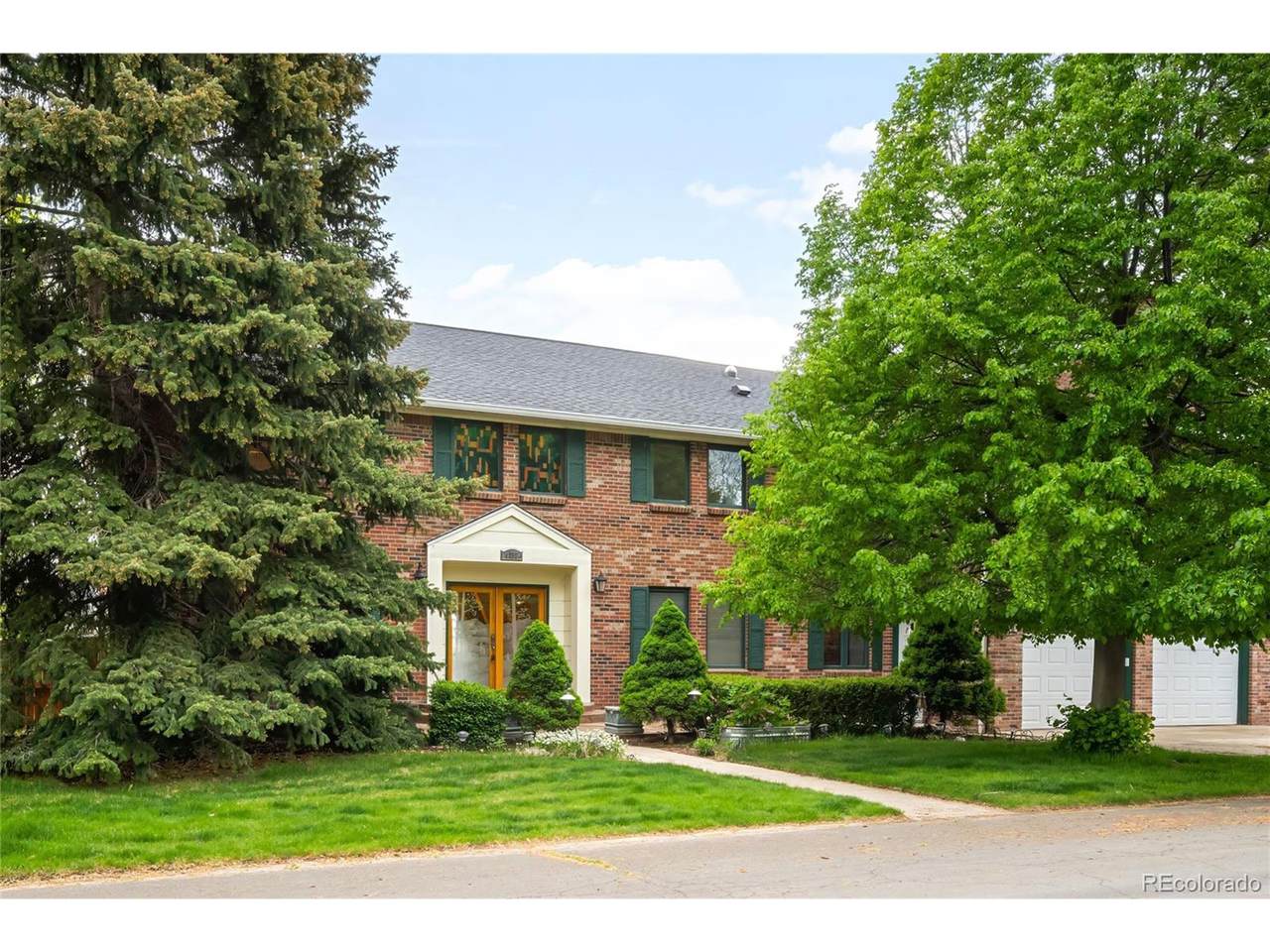 4398 Lake Cir - Photo 1