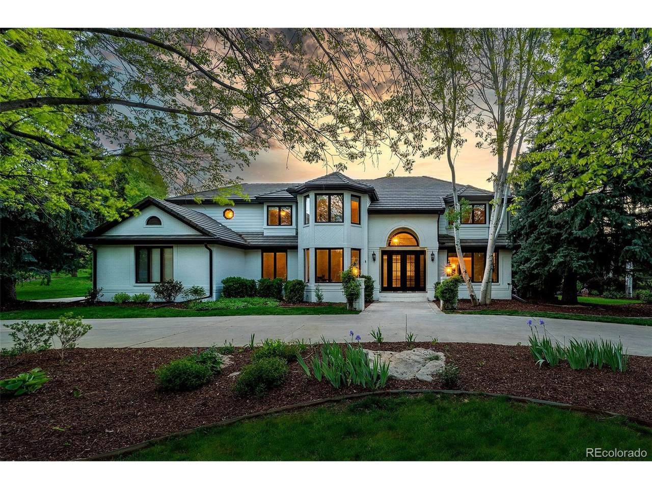 5345 Race Ct - Photo 1