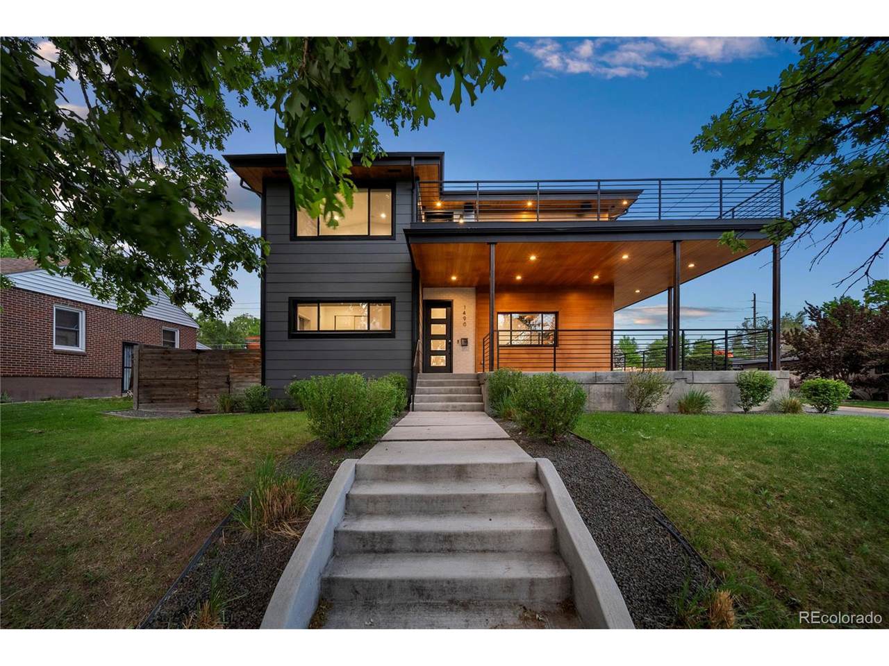 1490 Vine St - Photo 1