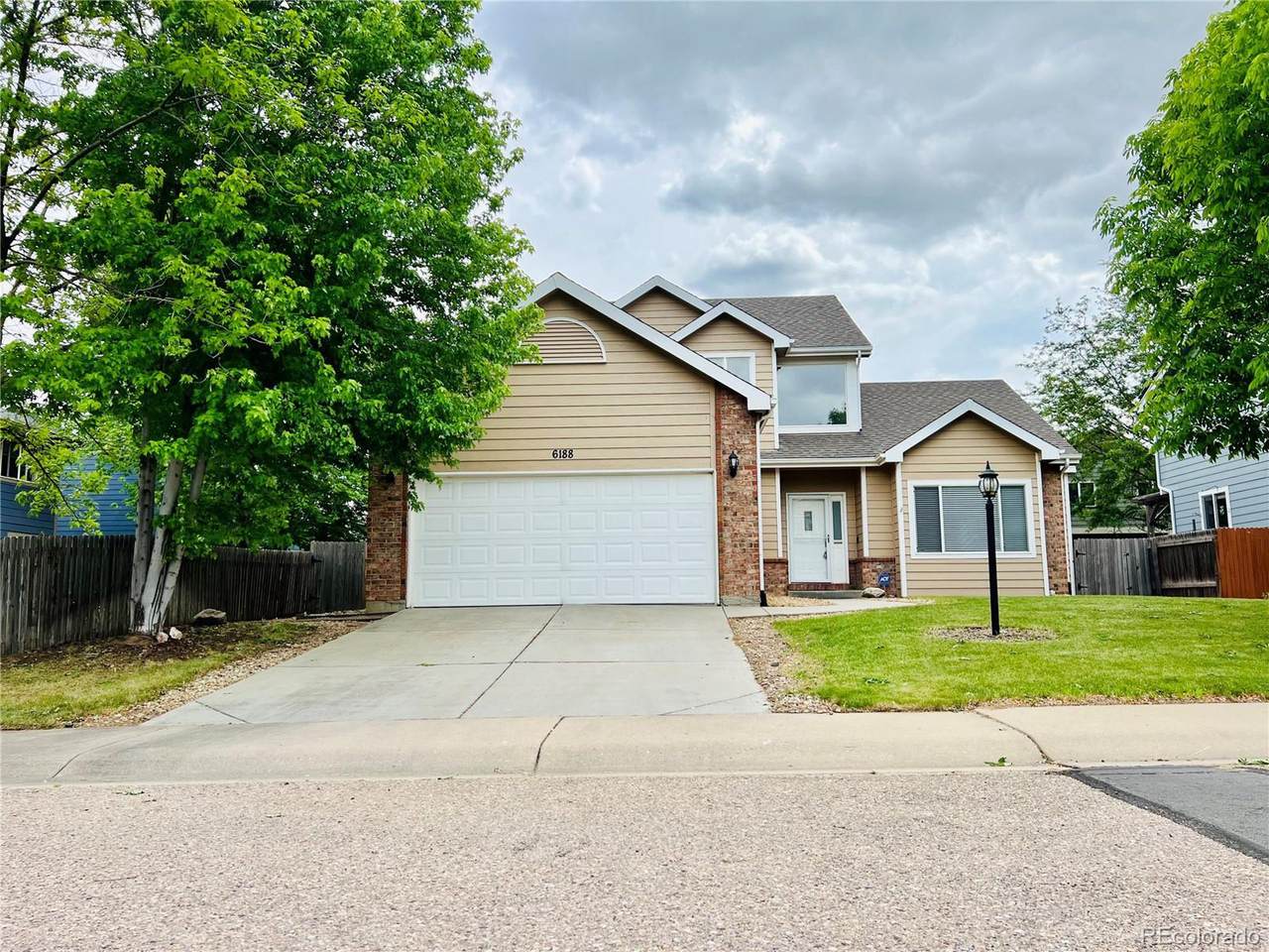 6188 Viewpoint Ave - Photo 1