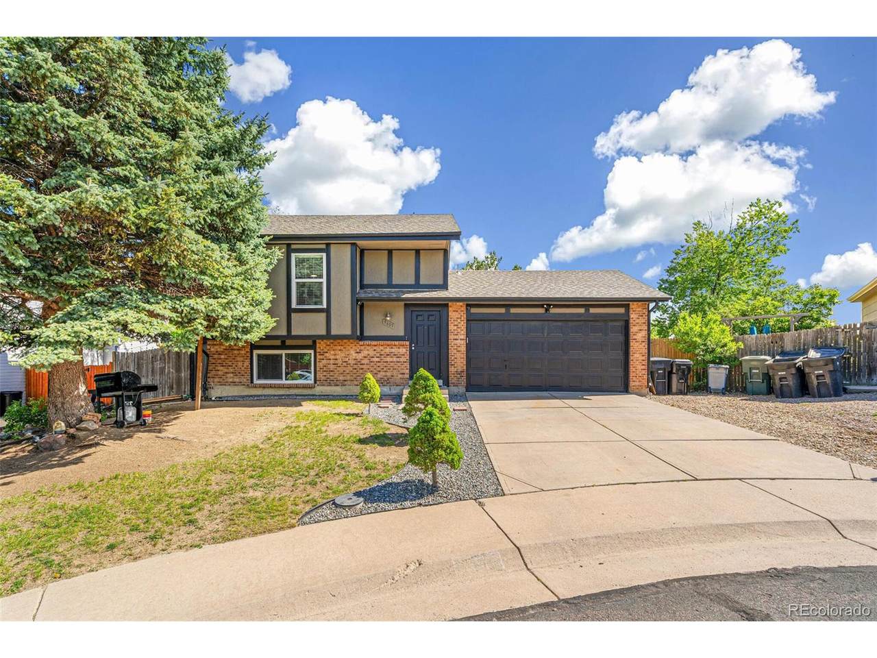 9605 Orangewood Dr - Photo 1