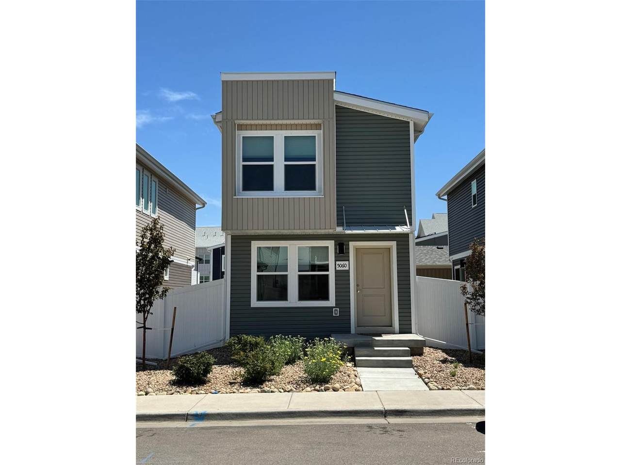 5060 Walden Way - Photo 1
