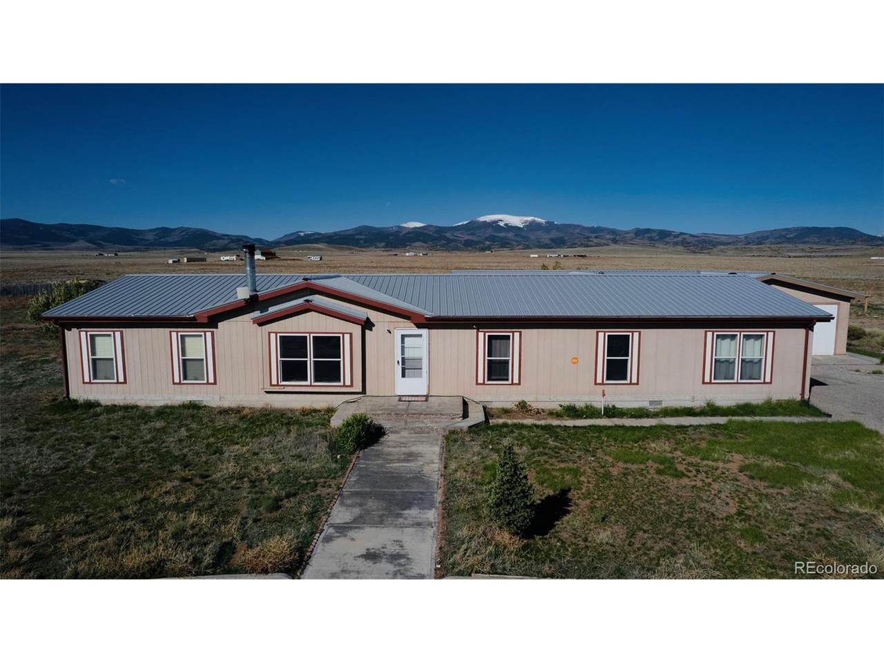 4486 Lariat Rd - Photo 1