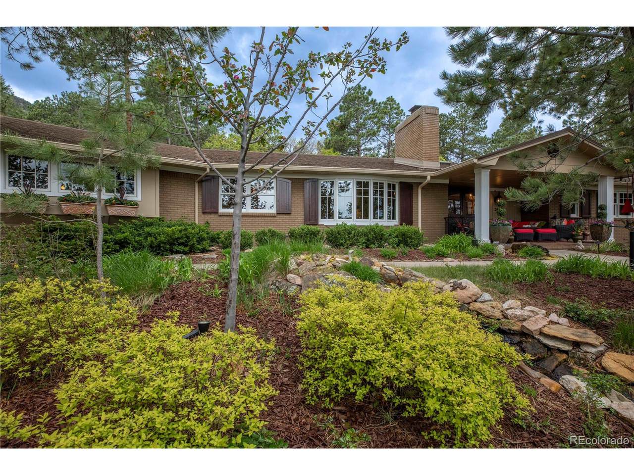 24 Upland Rd - Photo 1
