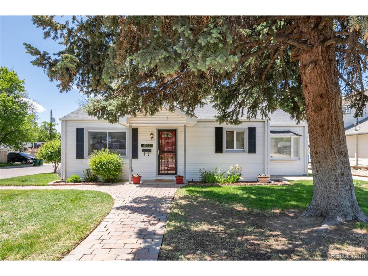 4197 Grant St - Photo 1